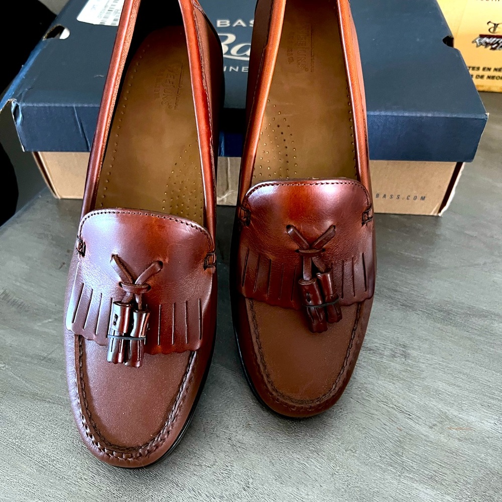 New Bass Loafers Size 10 Brown